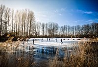 Winterspaß auf der Eisbahn, tolles Schlittschuhlaufen