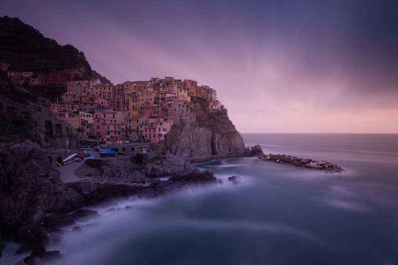 Manarola, Cinque Terre National Park ( Italy ) by Yannick Lefevre