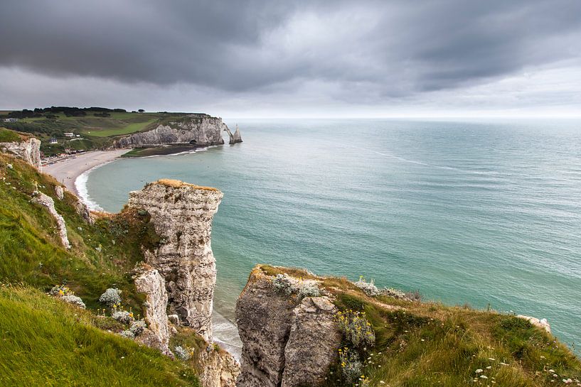 Blick von der Klippe bei Etretat, Frankreich von Babs Boelens