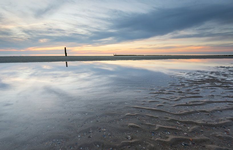 Beach Reflections by Raoul Baart