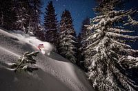 Night Powder dreht sich mit Adrien Coirier