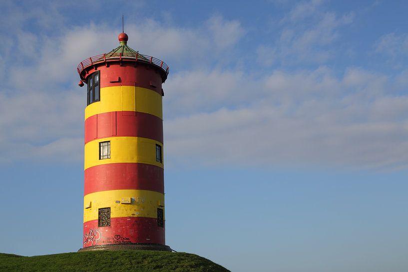 Lighthouse Pilsum in Ostfriesland by Rolf Pötsch