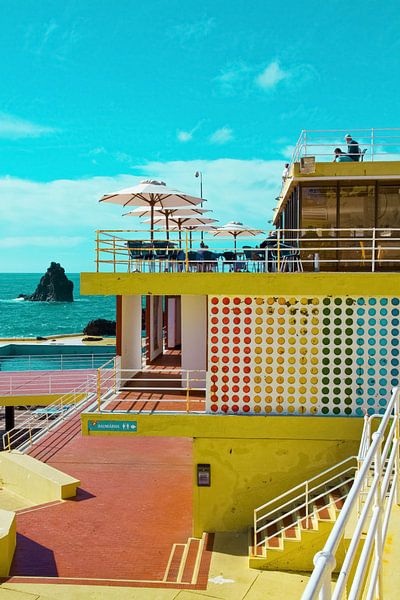 Piscine extérieure Funchal, Madère. par Hennnie Keeris