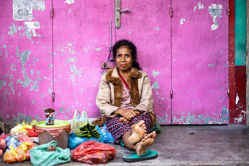 Pas d'argent pour un stand et toujours au marché par De wereld door de ogen van Hictures