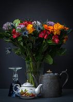 modern classics still life with flowers