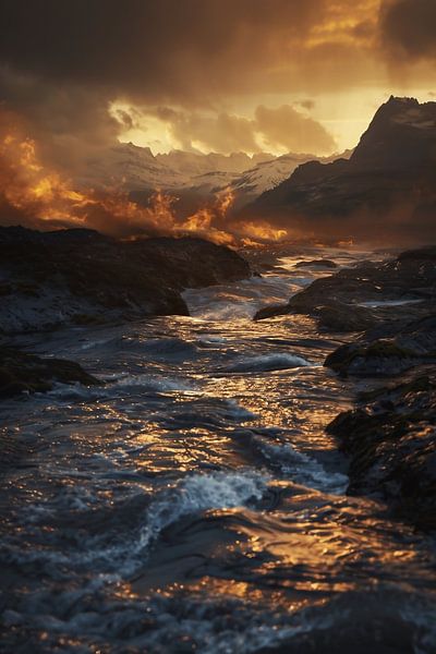 Ascent in the morning mist by fernlichtsicht