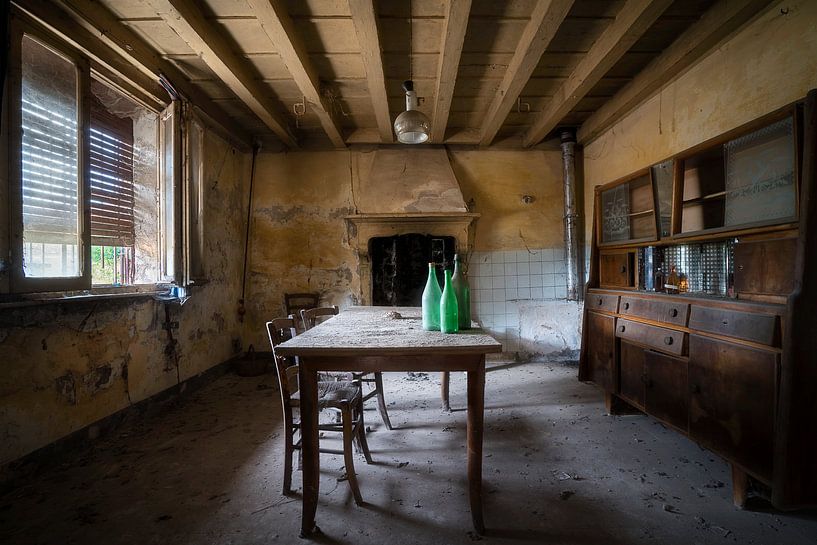 Dining Room in Abandoned Farm. by Roman Robroek - Photos of Abandoned Buildings