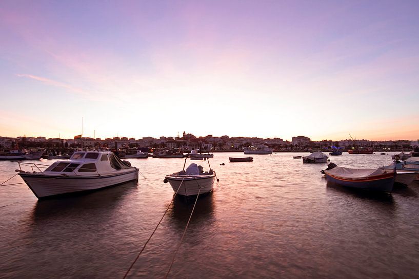 De haven van Alvor in Portugal bij zonsondergang par Eye on You