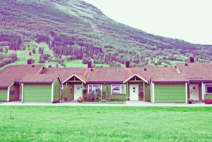 Noorwegen, de groene huisjes by Jolanda Kraus
