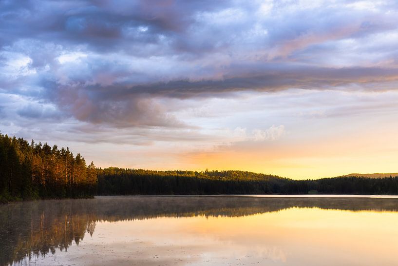 Ambiance matinale au bord du lac par Daniela Beyer