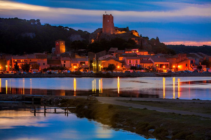 Coucher de soleil sur la ville portuaire de Gruissan par Photo Art Thomas Klee