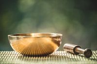 Klangschale mit Schlägel