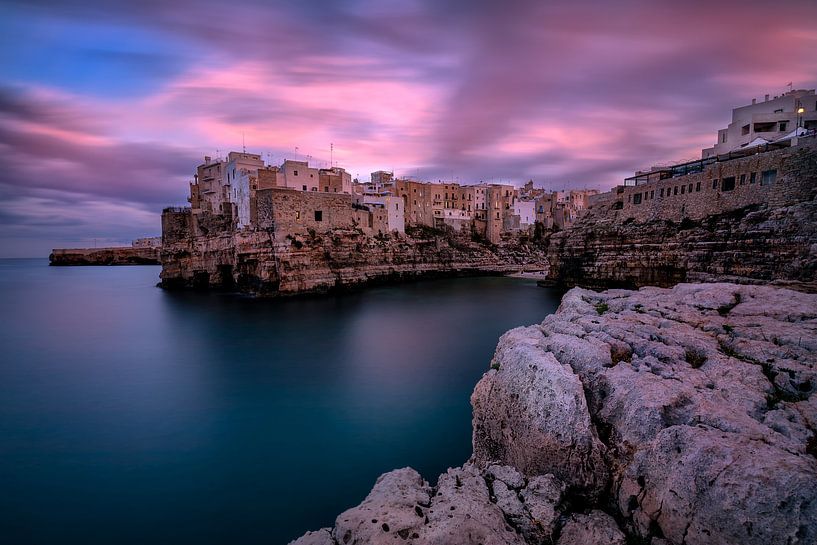 Zonsondergang in Polignano a Mare von Costas Ganasos