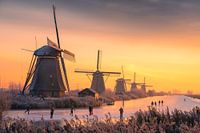 Winter fun and ice skating at Kinderdijk mills