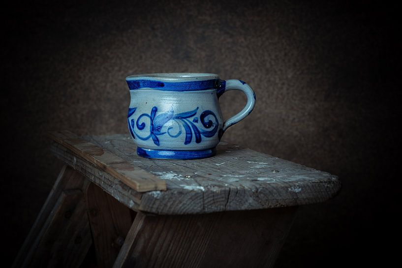 Delft blue jug on wooden painter's ladder. by Manon Moller Fotografie
