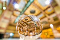 Groningen Hoofdstation in de glazen bol 