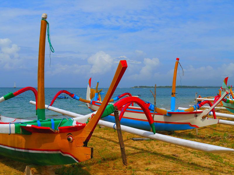 Lustige Fischerboote auf Bali von Thomas Zacharias