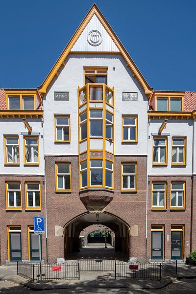 De Zaanhof Amsterdam by Peter Bartelings