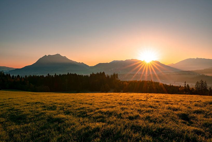 Sunrise with view of the Grünten by Leo Schindzielorz