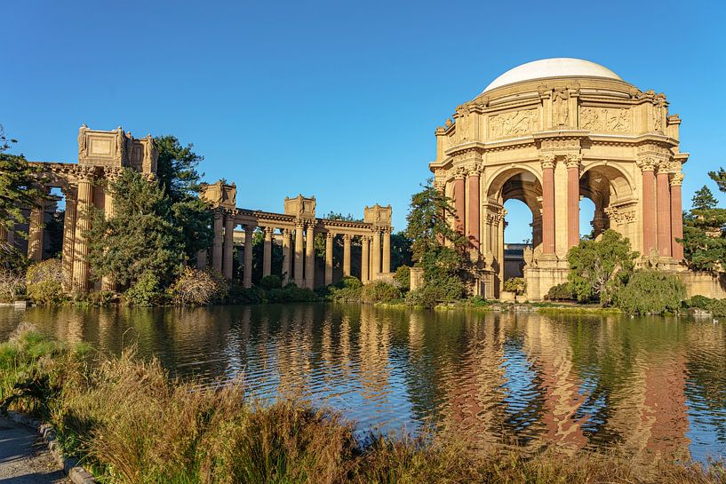Palace of Fine Arts in San Francisco. by Jaap van den Berg