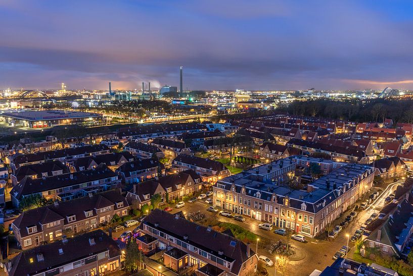 Cityscape Utrecht blue hour morning view water tower Amsterdamsestraatweg by Russcher Tekst & Beeld