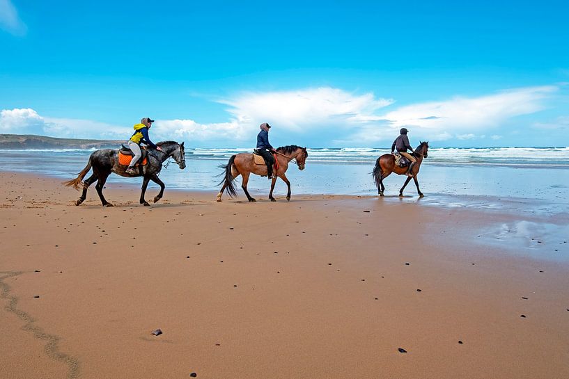 Promenade à cheval sur la plage de Carapateira en Algarve Portugal par Eye on You