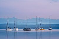 Sailing boats on the Ammersee near Herrsching
