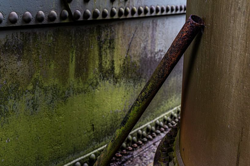 Tube oublié par Theo Fokker