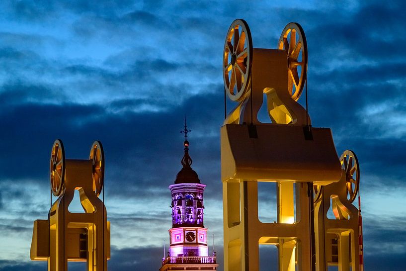 Kampen Nieuwe Toren and city bridge during sunset by Sjoerd van der Wal Photography