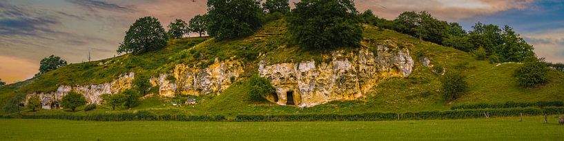 Mergelwand bij Bemelen in het Heuvelland van Limburg by byFeelingz