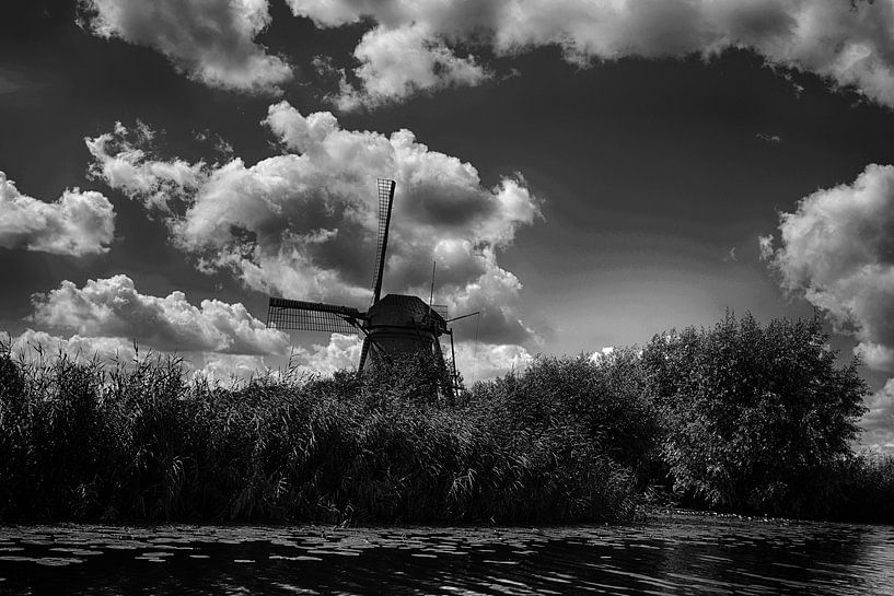 Moulin près de Kinderdijk en noir et blanc par FotoGraaGHanneke