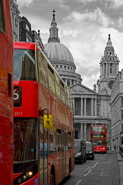 Bus pour la cathédrale St. Paul à Londres par Anton de Zeeuw