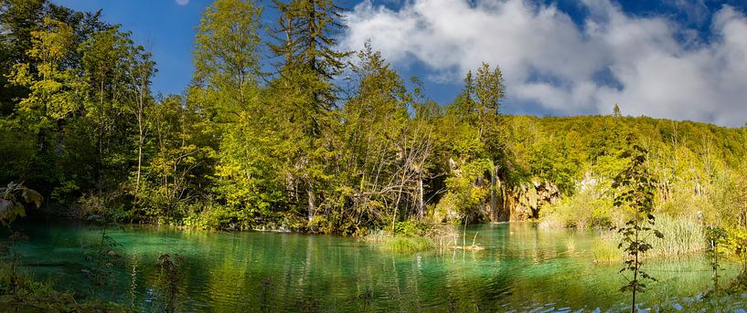 Plitvice Lakes National Park, Croatia. Panoramic photo by Gert Hilbink