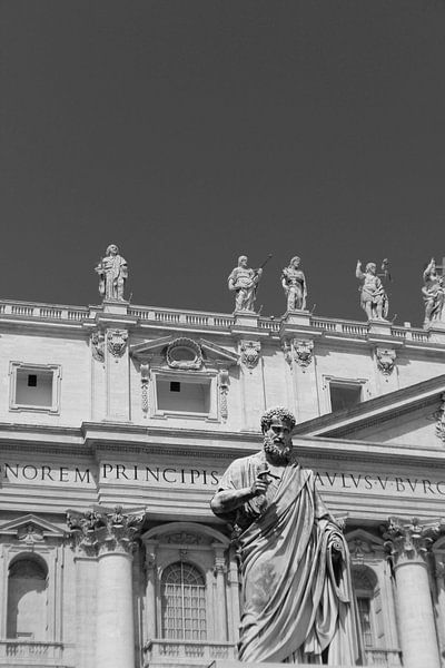 Statue vor dem Vatikan von MADK