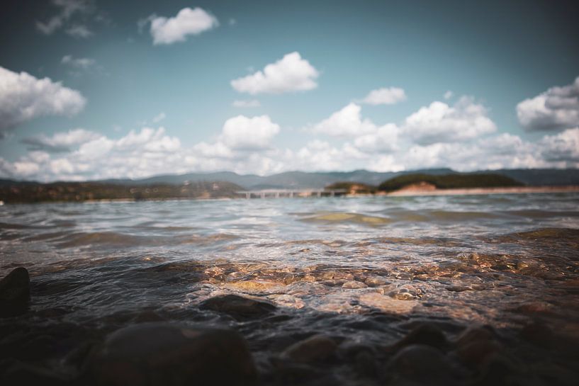 Ruhiger Urlaubssee von Roel Timmermans