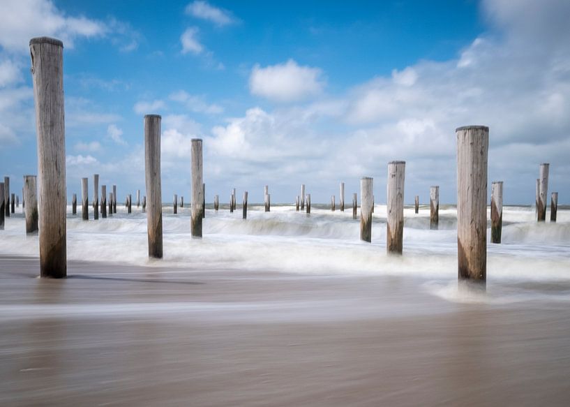 Palendorp dans la mer par Hans Brasz