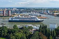 MS Rotterdam en SS Rotterdam / Holland America Line / Euromast