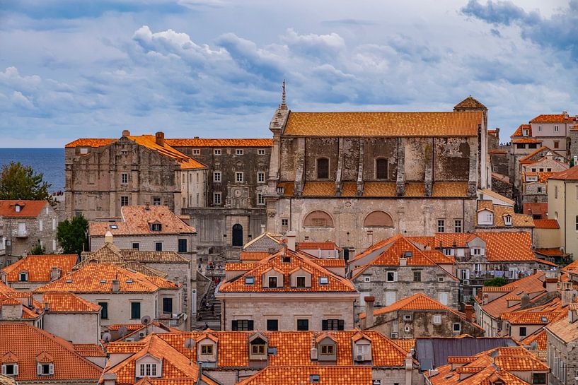 Rote/orangefarbene Dächer in Dubrovnik von Heleen Pennings