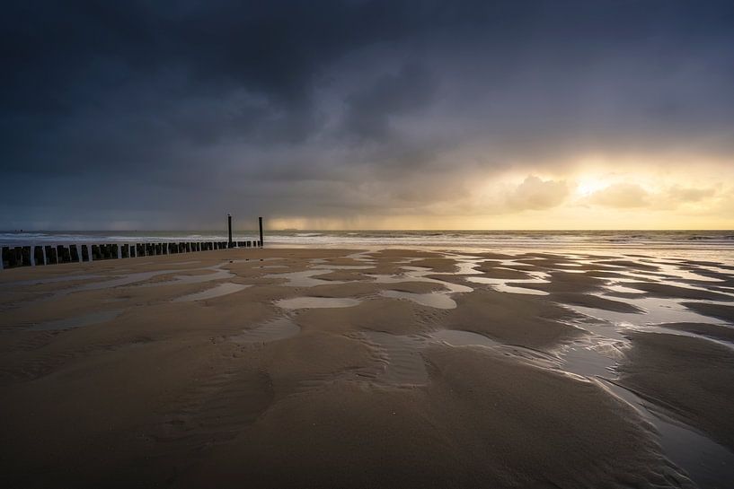 Strukturen am Strand von Thom Brouwer