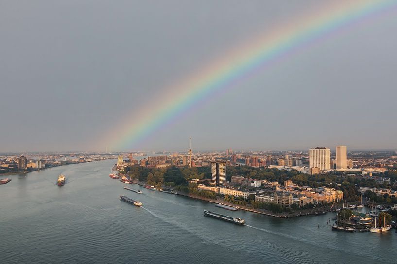 arc-en-ciel au-dessus de Rotterdam par Ilya Korzelius