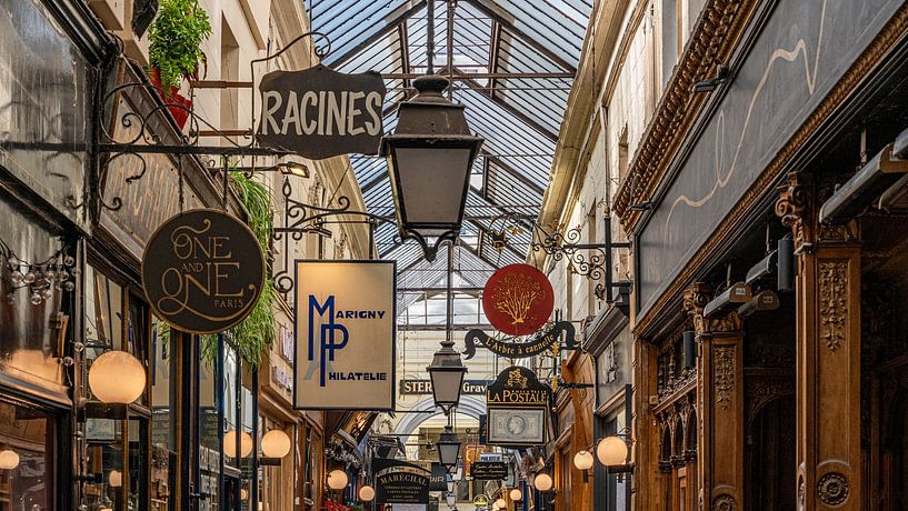 Paris under glass by Karsten Rahn