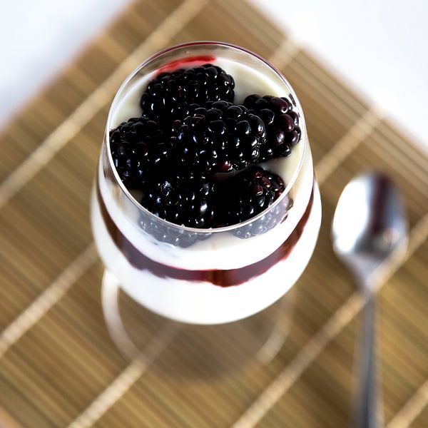 Joghurt mit Beeren von Dani Teston