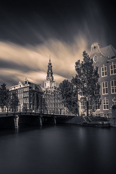Kloveniersburgwal mit Blick auf die Zuiderkerk von Ernesto Schats