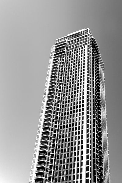 Rotterdam, Zalmhaventoren photographiée en noir et blanc par Patrick Verhoef