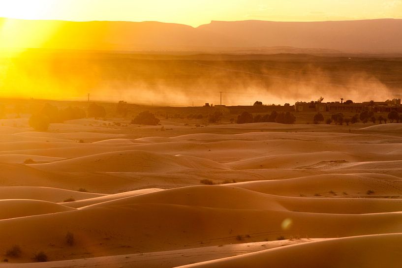 zonsopgang in de sahara von Paul Piebinga
