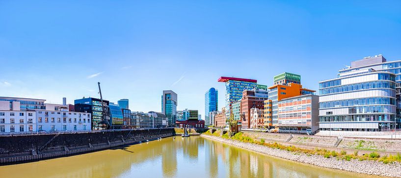 Düsseldorf Medienhafen : architecture moderne sur les rives du Rhin par Sjoerd van der Wal Photographie