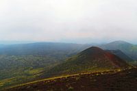 Cratère dans la brume