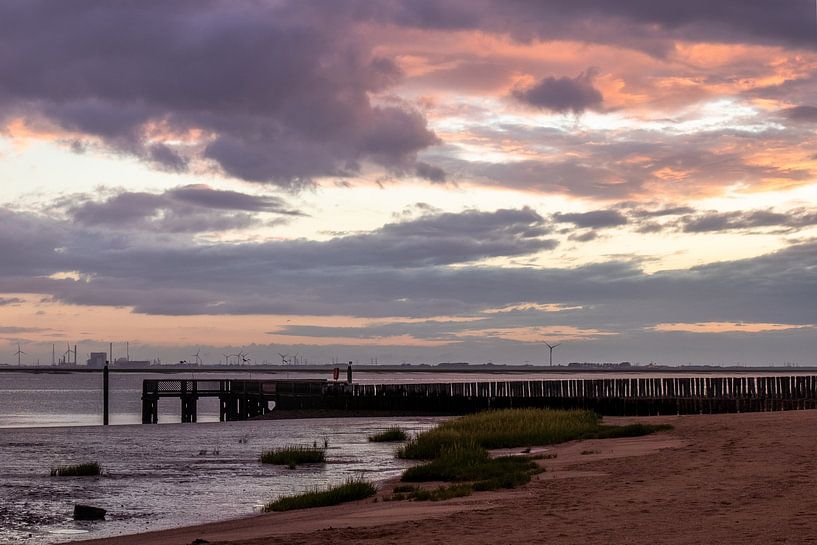 Sonnenaufgang Westerschelde von Bert van Wijk