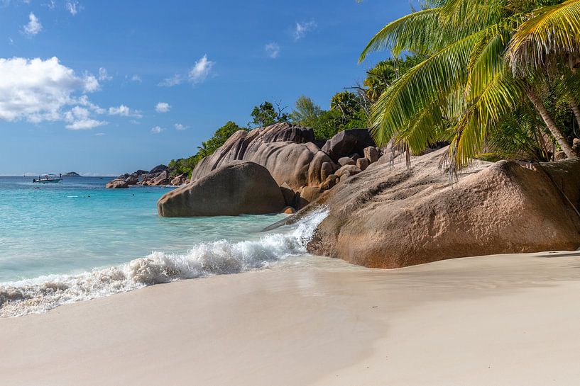 Sandy beach on the Seychelles island of Praslin by Reiner Conrad