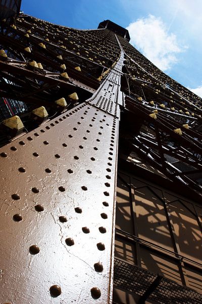 Eiffel Tower Paris in France by Blond Beeld